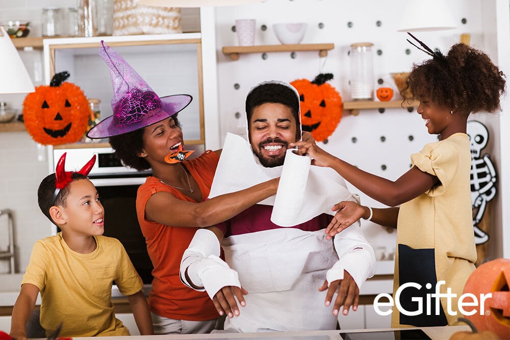 Halloween Gift Card Guide